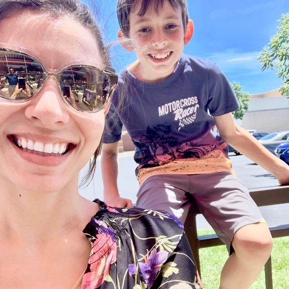 Meet your Posher, Michelle - Picture 2 of 3